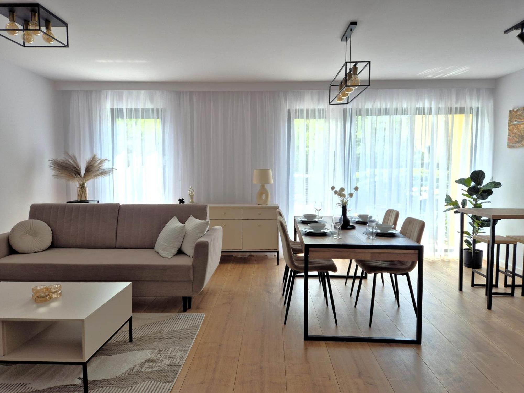 Willa Raclawicka Apartments Познан Екстериор снимка
