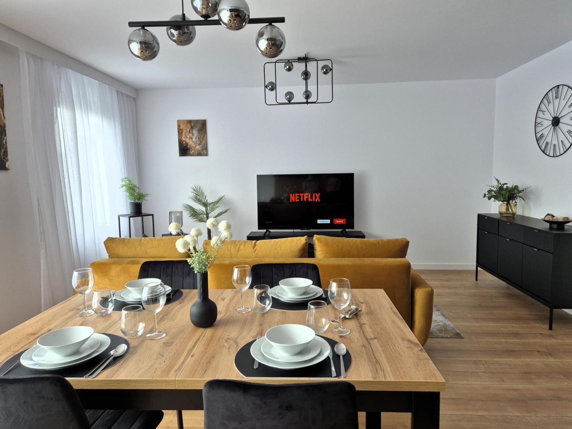 Willa Raclawicka Apartments Познан Екстериор снимка